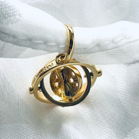 ⏳ NWOT Spinning Time Turner Charm – Harry Potter ✨ - Picture 2 of 10